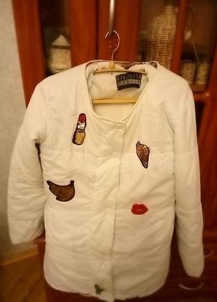 Куртка белая!1 фото