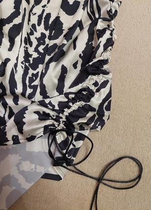 Шелковое атласное платье на завязках кулисках тигровый принт чёрный с шампанским4 фото