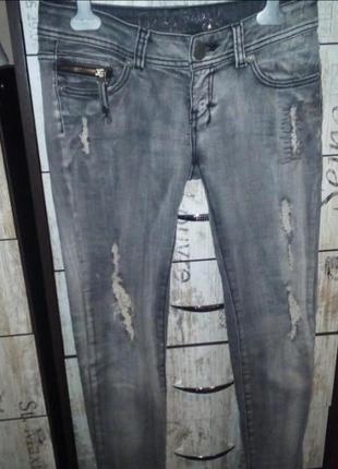 Джинсы-рванки tally weijl
