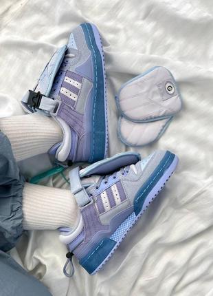 Шикарные женские кроссовки adidas forum low x bad bunny light blue premium сиреневые с голубым2 фото