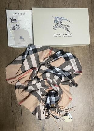 Шарф барберри burberry в подарочной коробке.2 фото