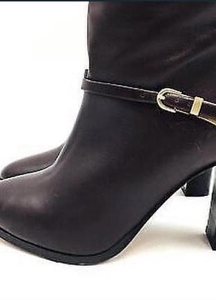 Брендовые кожаные сапоги