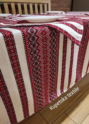 Вишита скатертина з українським орнаментом червона, 140х180 см2 фото