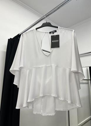 Красивая белая свободная блузка топ с вырезом по спинке missguided1 фото