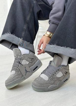 Крутые кроссовки nike air jordan 4 retro kaws grey premium серые унисекс 36-45 р