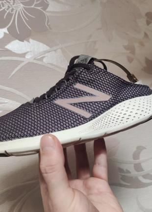 Женские кроссовки new balance vazee coast v25 фото