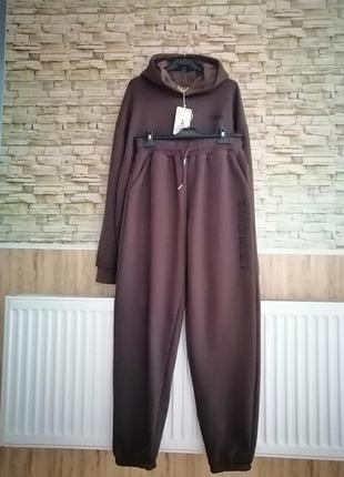 Теплый спортивный костюм на меха унисекс