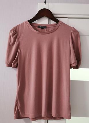 Приятная на ощупь футболочка в рубчик