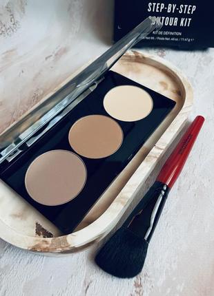 Smashbox step by step contour kit контурна палетка для обличчя зі щіточкою