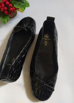 Женские  кожаные черные лакированные туфли рептилия2 фото