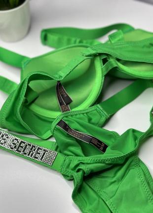 Комплект женского нижнего белья victoria's secret со стразами зеленый цвет7 фото