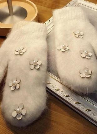 Белые ангоровые варежки. ангора. рукавицы.