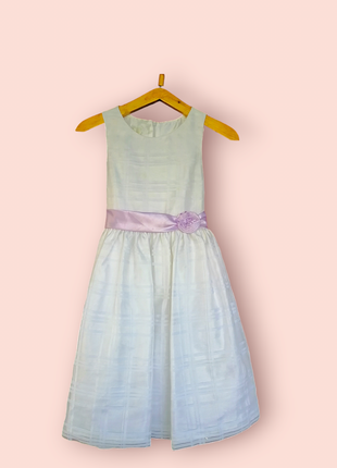 Нарядна сукня на дівчинку дешево!