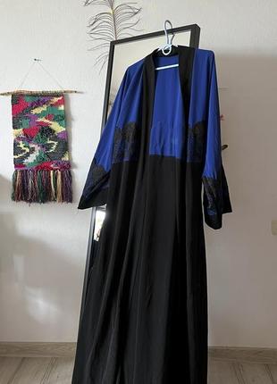 Длинное шикарное платье халат с поясом2 фото