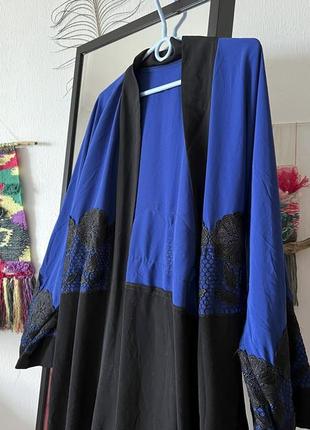 Длинное шикарное платье халат с поясом3 фото