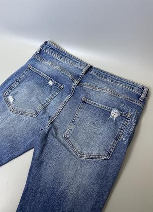 Стильные голубые рваные джинсы bershka, бершка, оригинал, с рваностями, потертостями, синие, зернистые6 фото