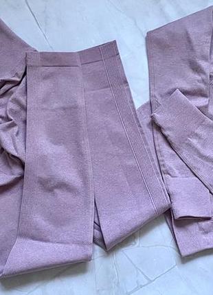 Костюм (рашгард + лосини)