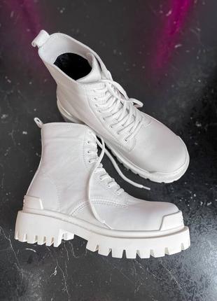 Balenciaga strike white boots белые ботинки на тракторной подошве3 фото