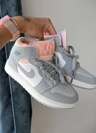 Кросівки jordan 1 retro grey pink розпродаж1 фото