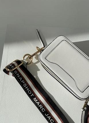 Женская сумка marc jacobs small camera bag white gold9 фото