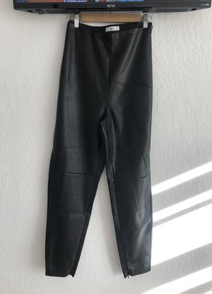 Черные брюки из эко кожи ellos 50 р7 фото