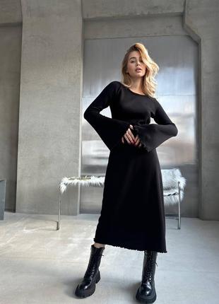 Сукня міді з ангори приталена з довгими кльош рукавами широкими з вирізом на спині плаття тепла стильна базова чорна сіра