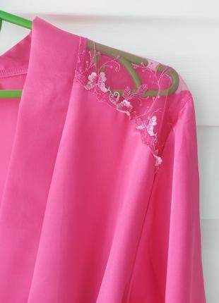 Женский розовый атласнтй халат на запах camille4 фото