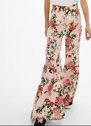 Стильні брюки кльош bershka