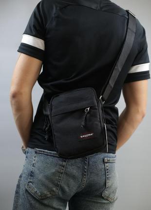 Барсетка eastpak.