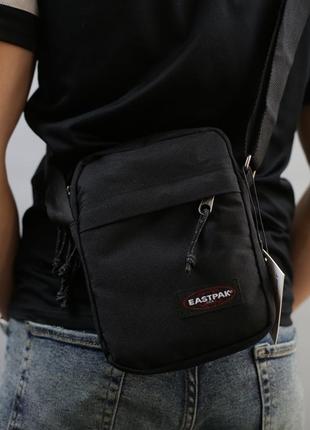 Барсетка eastpak. 2