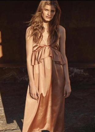 Сарафан міді h&m з оборками.
