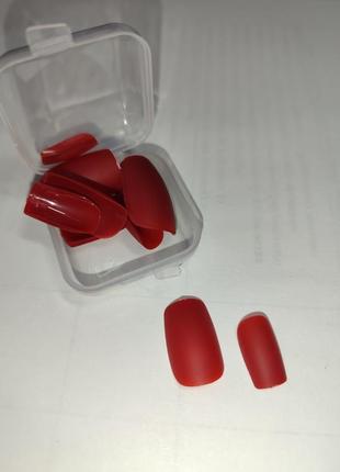 Накладные ногти матовые темный красный3 фото