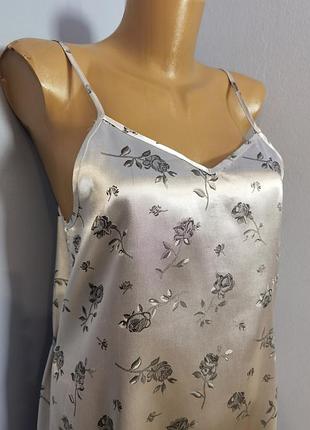 Брендова атласна коротка нічнушка пеньюар розміру s-m