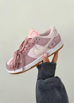 Кроссовки nike sb dunk "teddy bear pink"