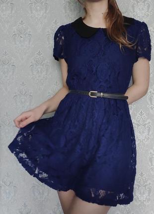 Красиве мереживне гіпюрову синє плаття на підкладці з комірцем