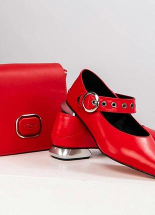 Элитная коллекция стильные туфли с ремешком  натуральная итальянская кожа