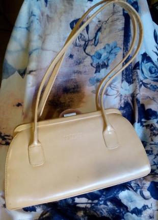 Оригінальна сумочка зі шкіри