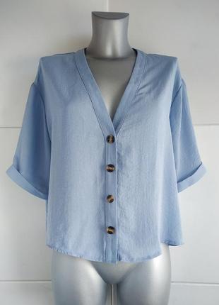 Стильная блуза new look голубого цвета с пуговицами