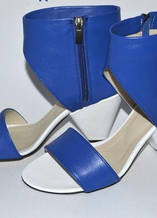 Шикарные кожаные дизайнерские босоножки на каблуке 8см3 фото