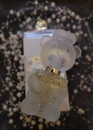 Moschino toy 2