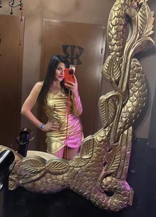 Платье золотое