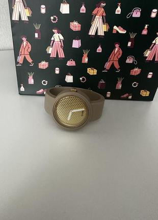 Годинник о Infinite Discs Slinger Bag