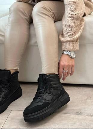 Зимние женские стильные кроссовки / зимние кроссовки