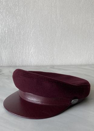 Шляпа шерстяная кепи берет фуражка шерсть лаковое покрытие бордо марсала