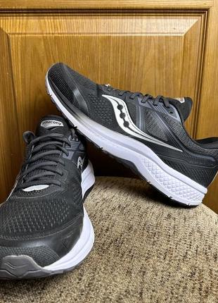 Saucony omni hotsell