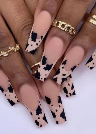 Накладные ногти с клеем и пилочкой