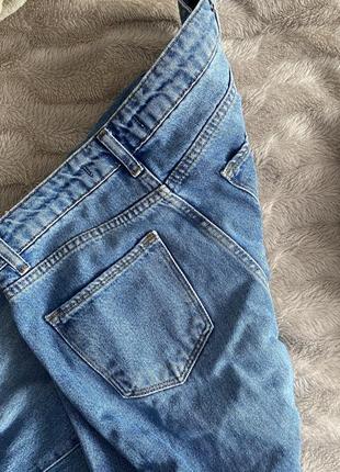 Прямые джинсы мом3 фото
