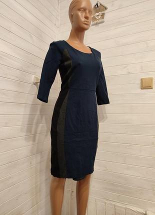 Красивое плотное платье s-m на подкладке- есть дефект