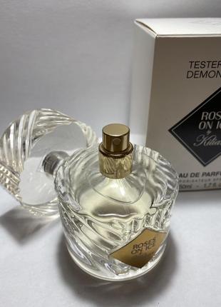 Kilian paris roses on ice refillable spray2 фото