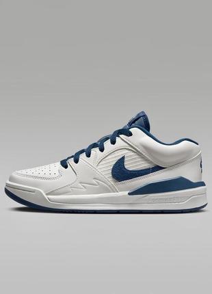 Чудові чоловічі кросівки nike air jordan stadium 90 sail ozone blue premium білі з синім